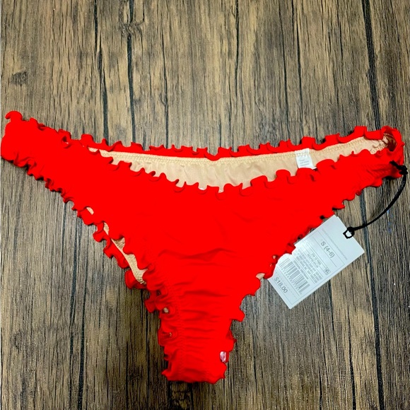 Swim suit - Picture 1 of 3